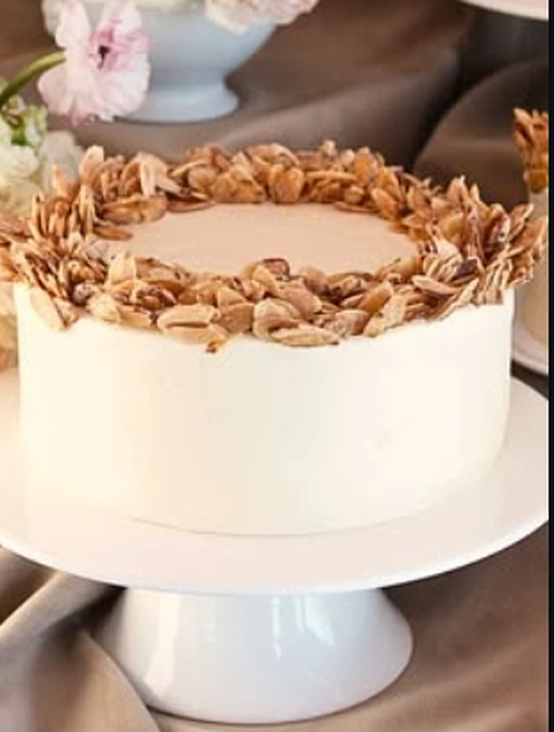 Pastel de Crema y Almendras Tostadas